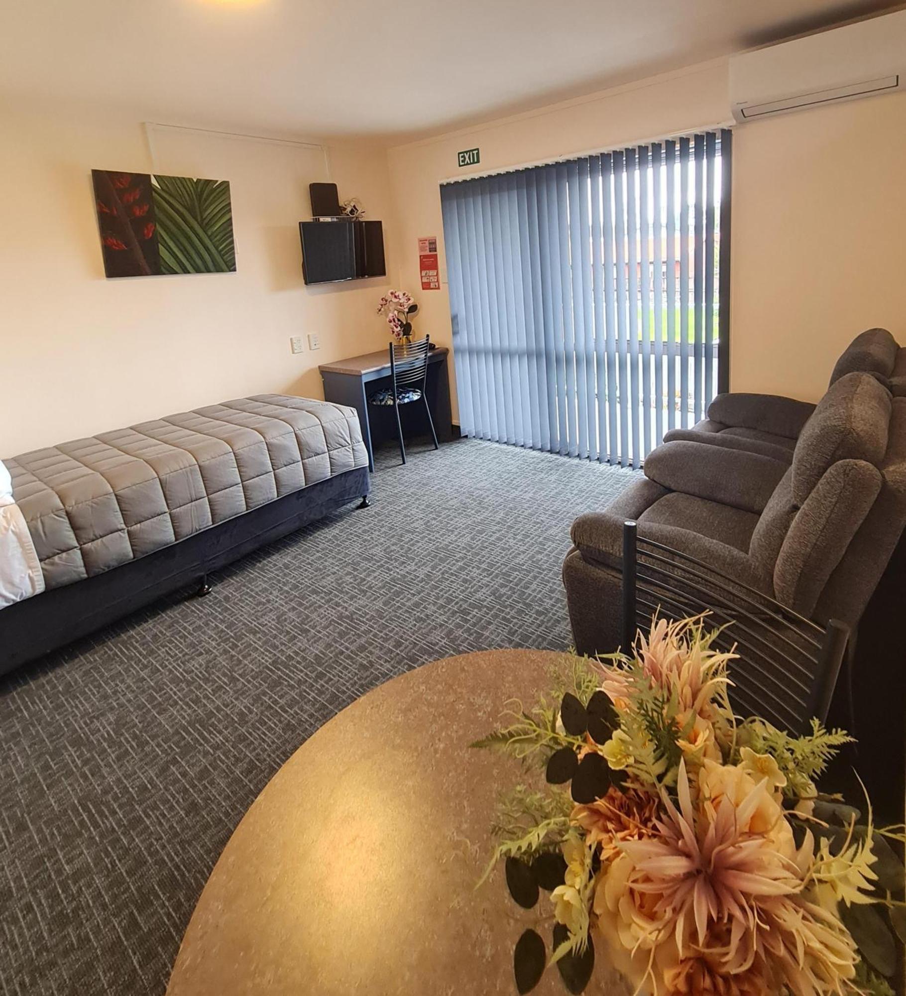 Avenue Heights Motel Whangarei Exterior photo