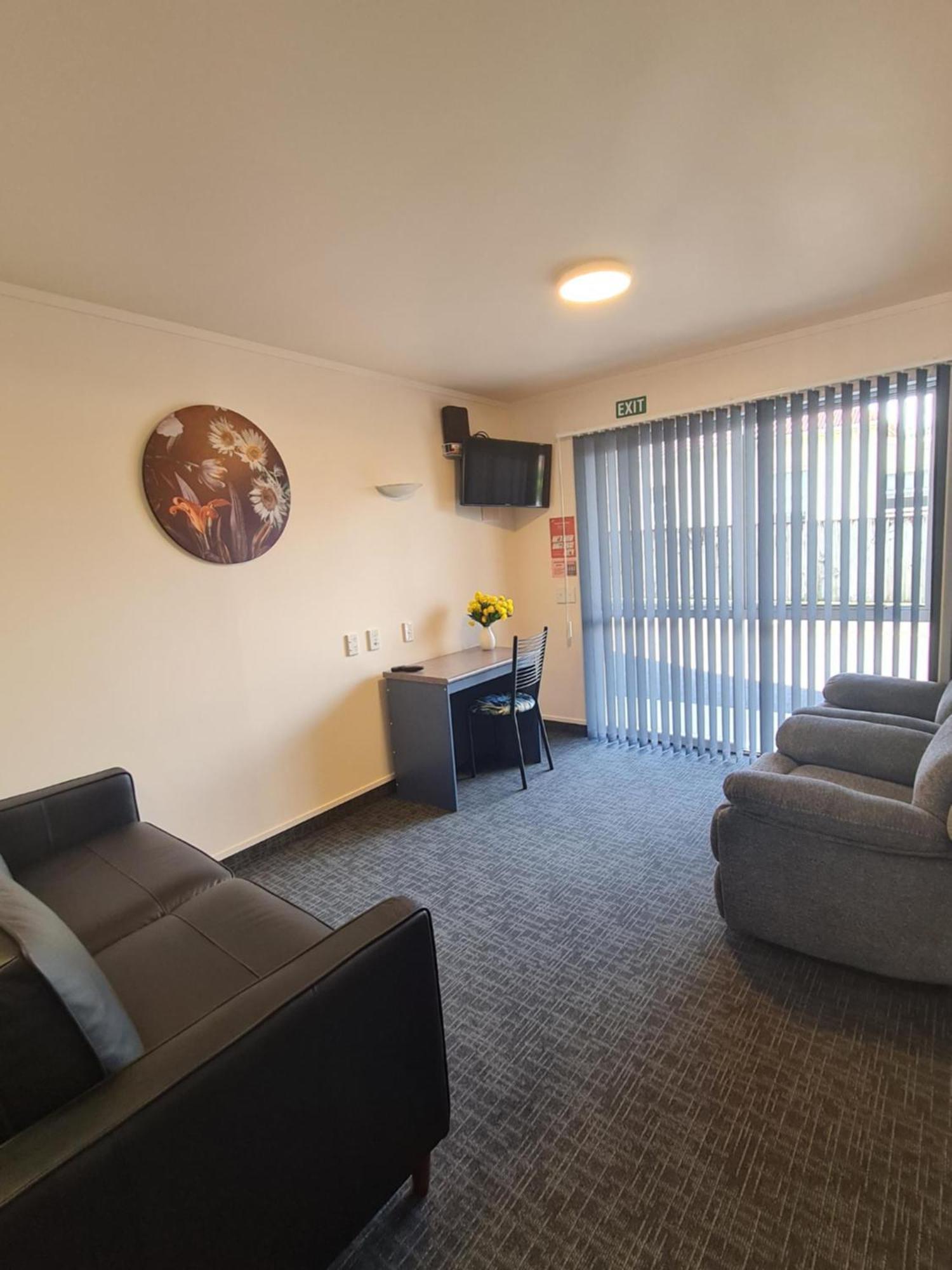 Avenue Heights Motel Whangarei Exterior photo