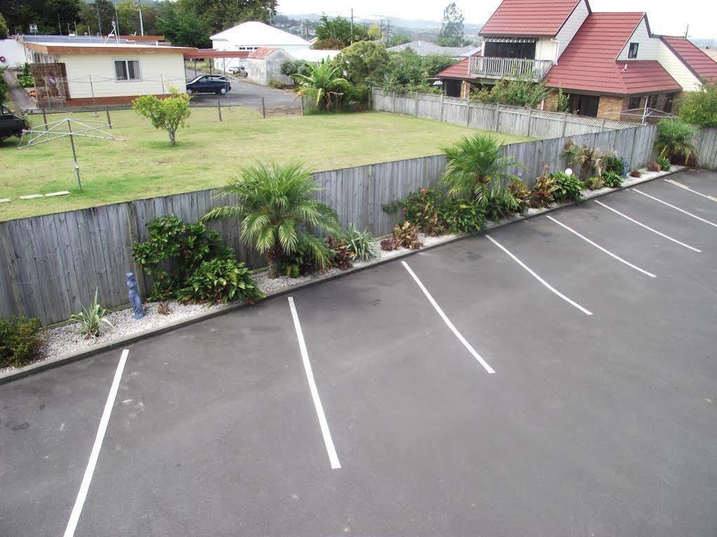 Avenue Heights Motel Whangarei Exterior photo