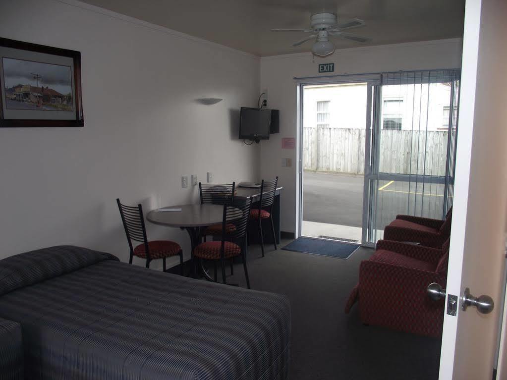 Avenue Heights Motel Whangarei Exterior photo